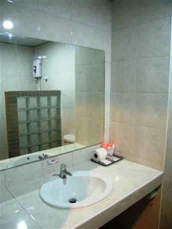 Kata Place Hotel Екстериор снимка